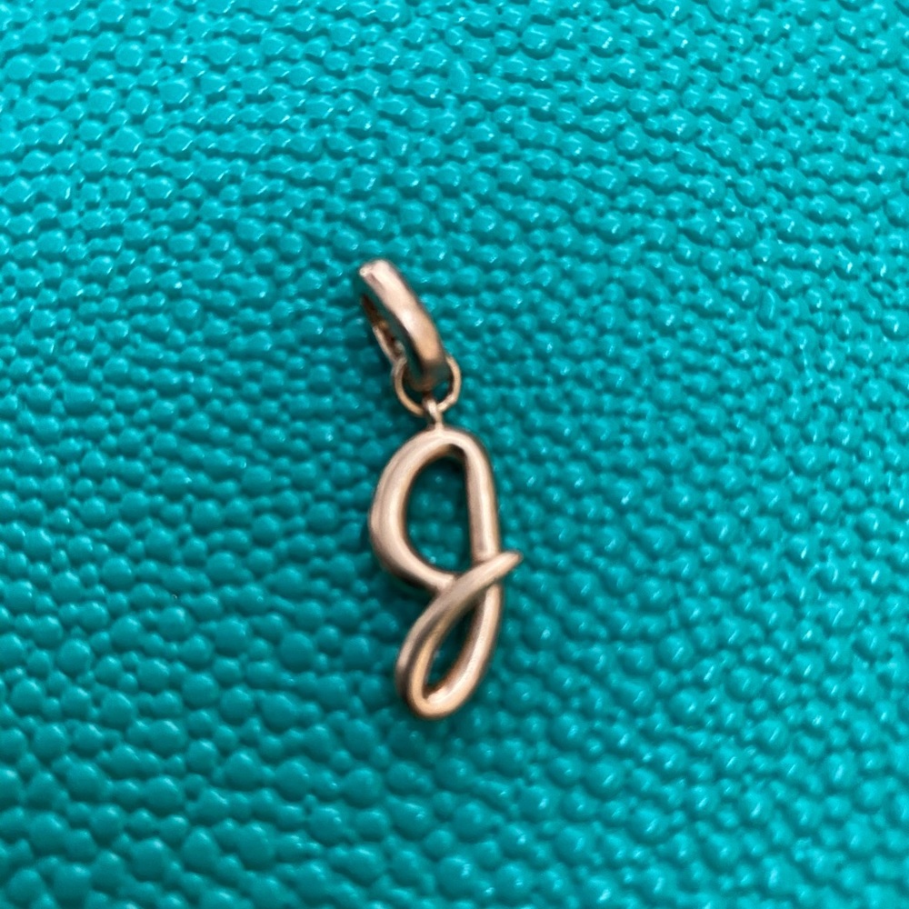 EUC Kendra Scott Rose Gold Charm Initial Letter J